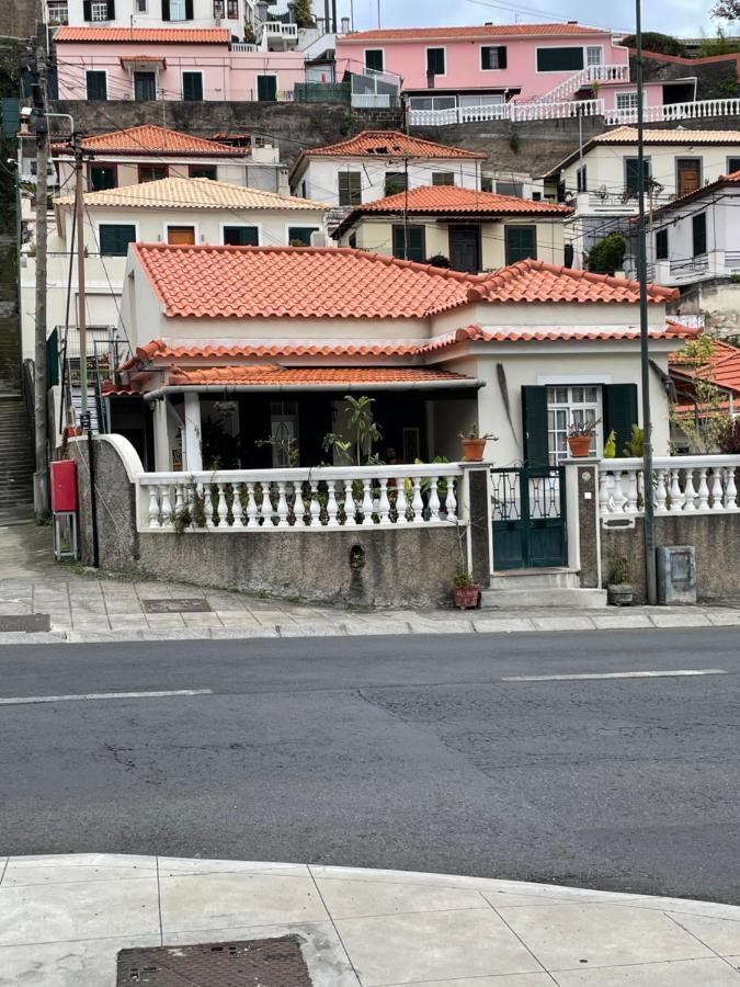 Home & Flower - Private Bedrooms Funchal المظهر الخارجي الصورة
