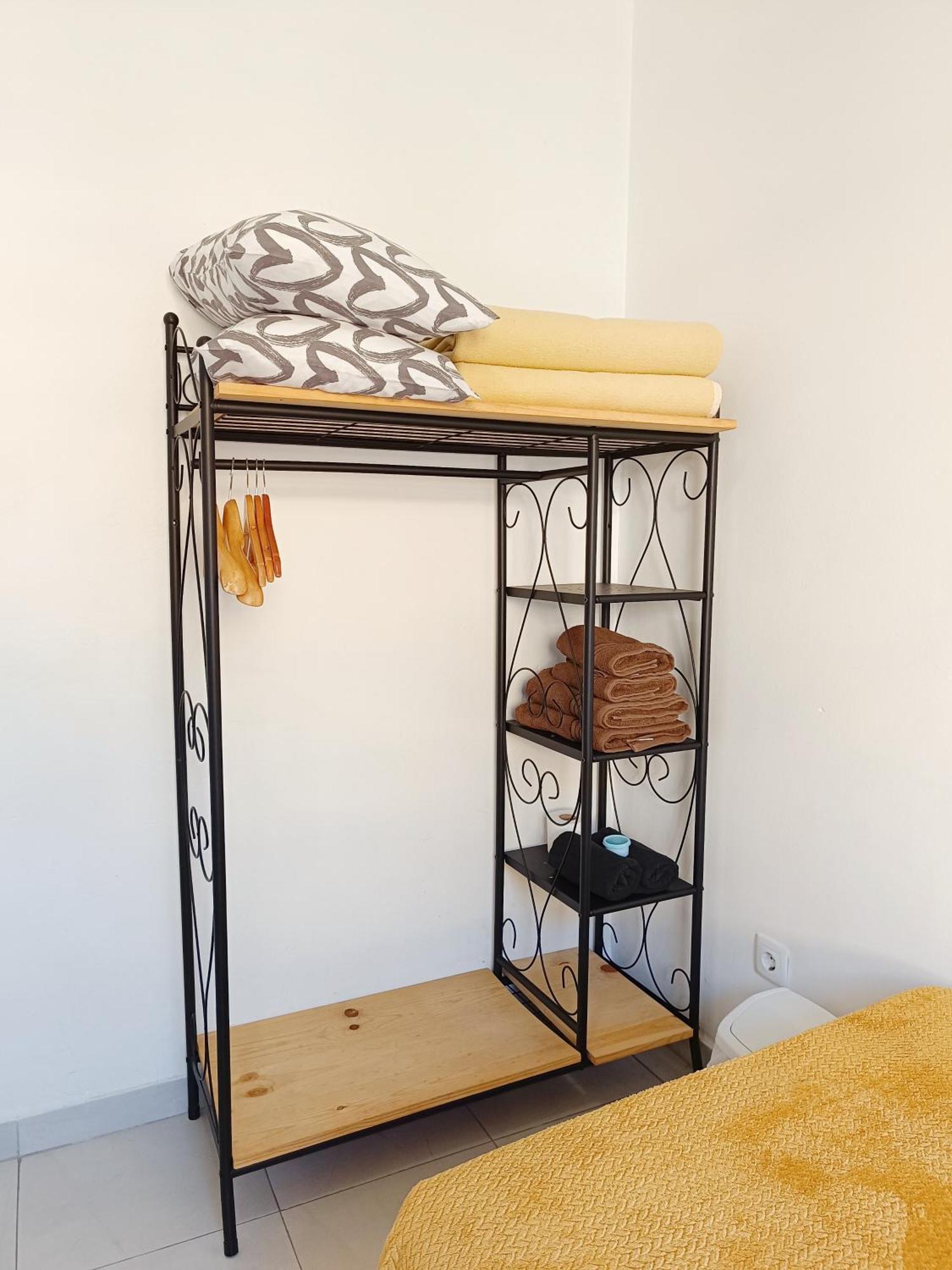 Home & Flower - Private Bedrooms Funchal الغرفة الصورة